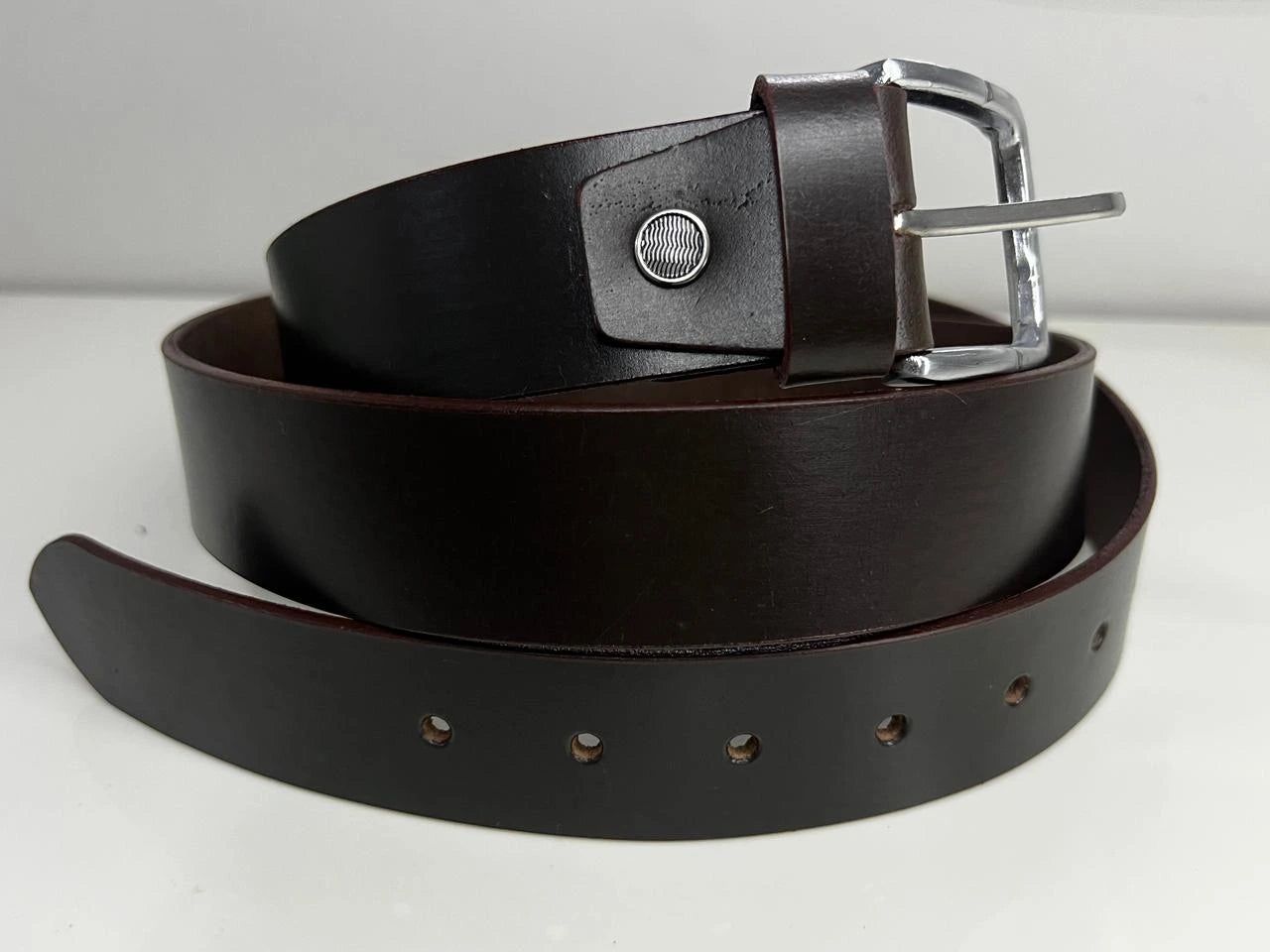 100% Genuine Leather Belt for Men – Classic, Durable & Stylish Everyday Wear